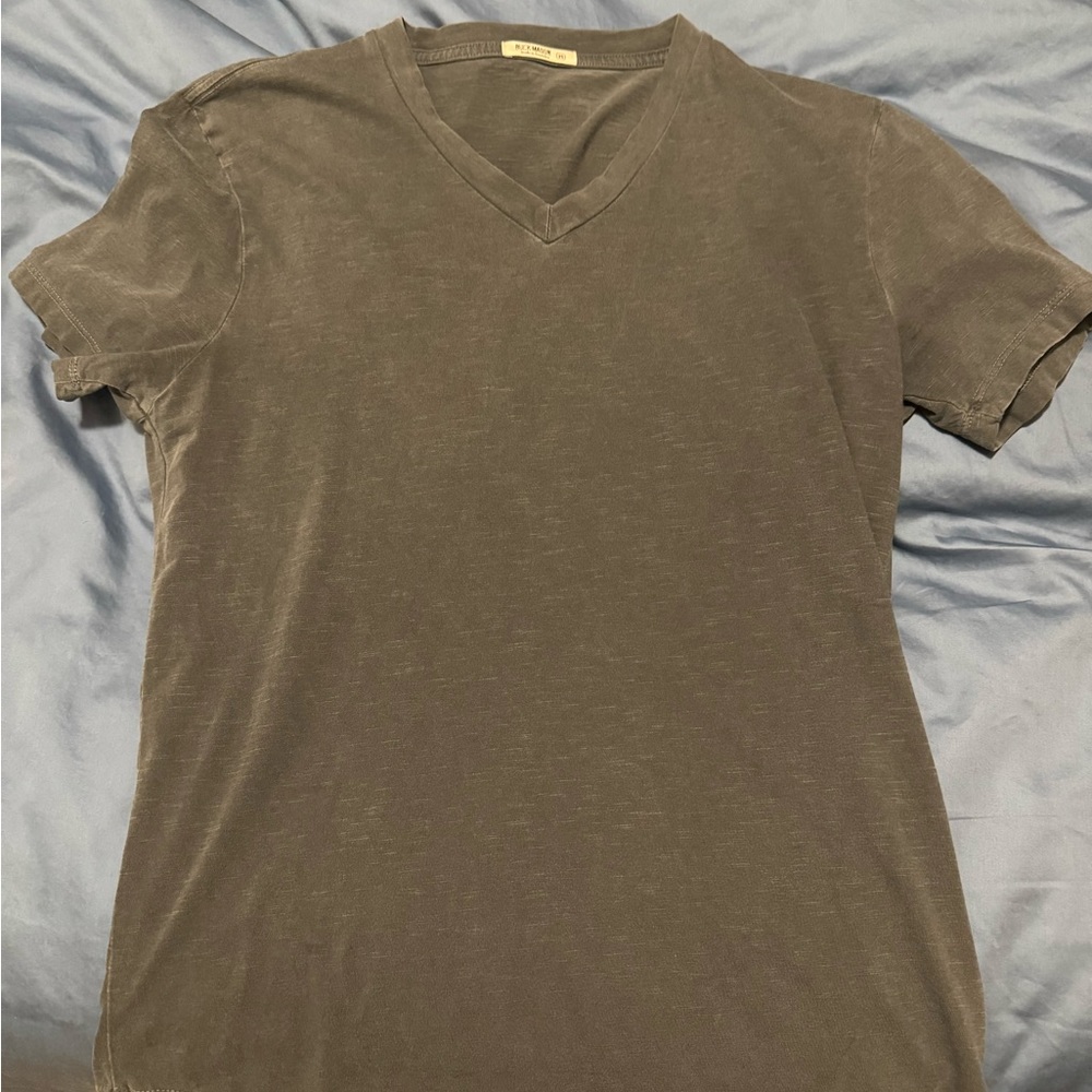 Buck Mason XS Slub Curved Hem V-Neck Tee